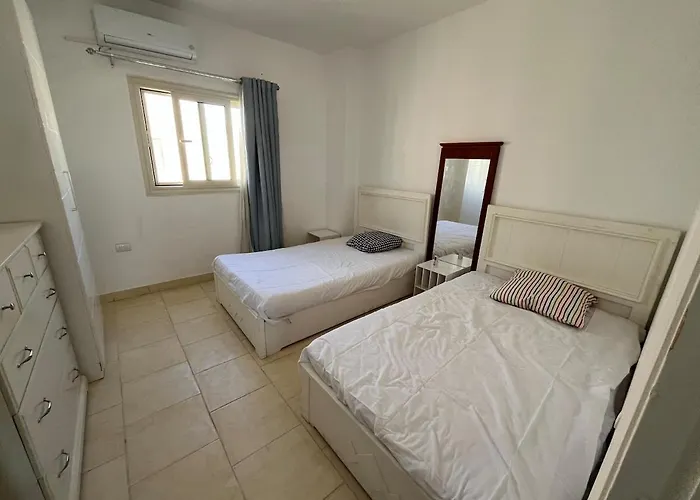 In 2 Bedrooms Landscaped And Pool