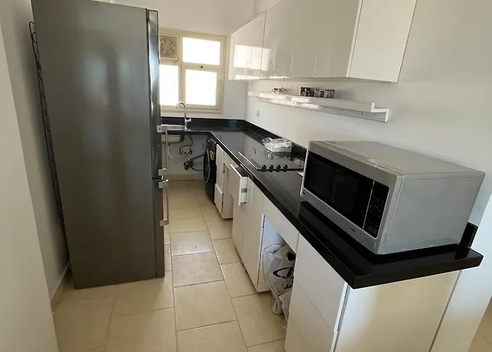 Apartment In 2 Bedrooms Landscaped And Pool